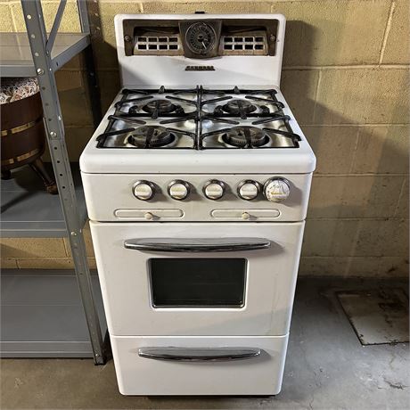 Vintage Kenmore Freestanding Apartment Size Gas Range - 20 x 23 x 36"T