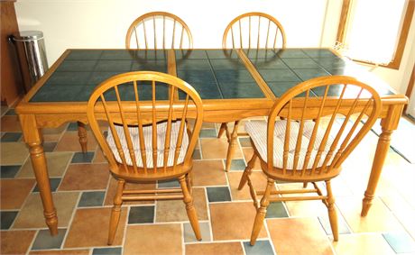 Kitchen Table, 4 Chairs