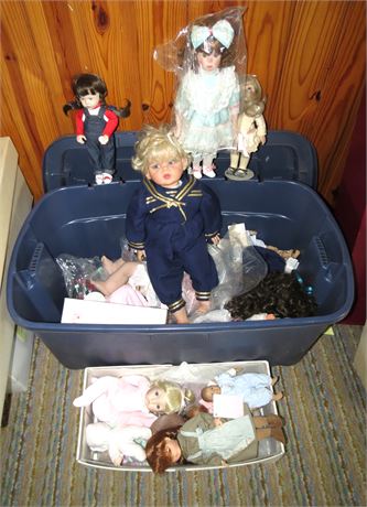 Tote Of Dolls