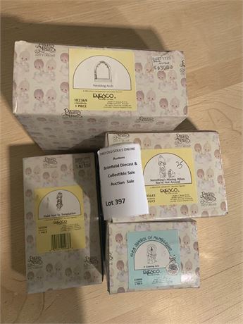 Vintage Precious Moments Figurines Yield Not To Temptation, Wedding Arch