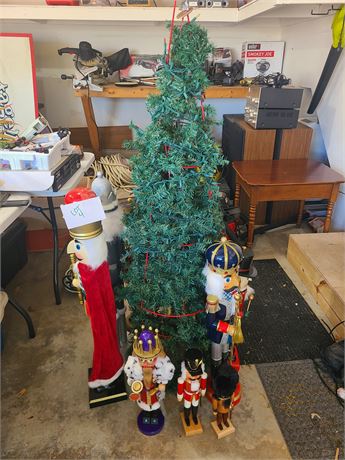 Christmas Nutcracker Collection with 4ft Light Art Christmas Tree