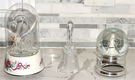 Glass Swan Music Box, Crystal Bell, Snow Globe