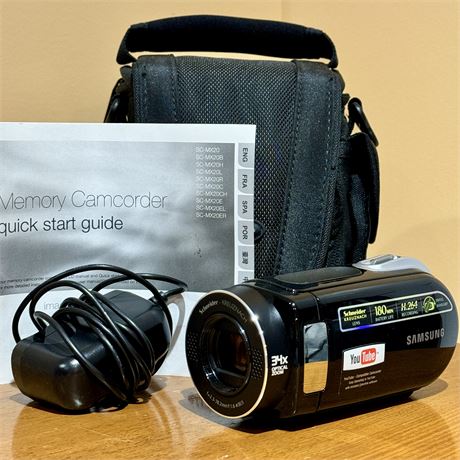 Samsung Digital Camcorder w/ Charger, Case & Manual