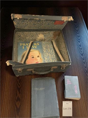Vintage Children's Prayer Book In Box, The World Publishing Company Bible