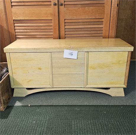 Lane Cedar Chest