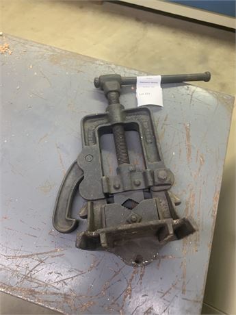 F. Armstrong Manufacturing Co. Pipe Vise