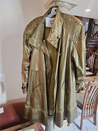 Ladies Paris by Akazan Metallic Gold French Trench Coat – Size Medium