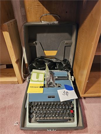 Underwood 21 Typewriter