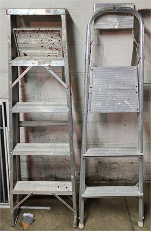 Step Stool/Ladder