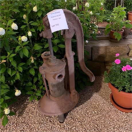 Antique Cast Iron Pitcher Well Hand Pump