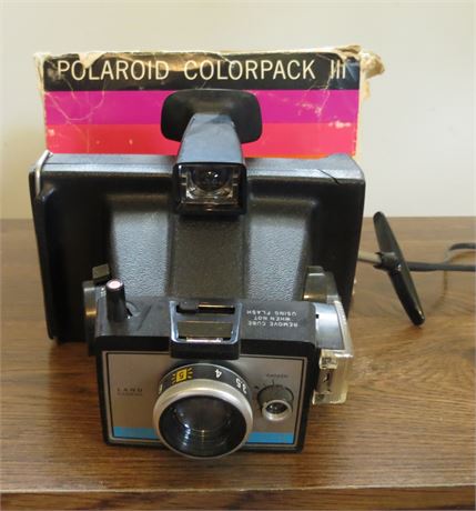 Polaroid ColorPack III Camera