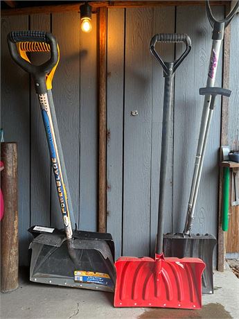 Snow Shovel Lot of 4