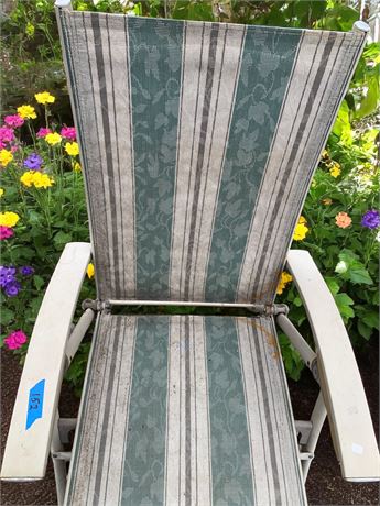 Vintage Folding Lawn Chair Lot of 2