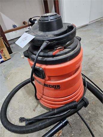 Black & Decker Shop Vac