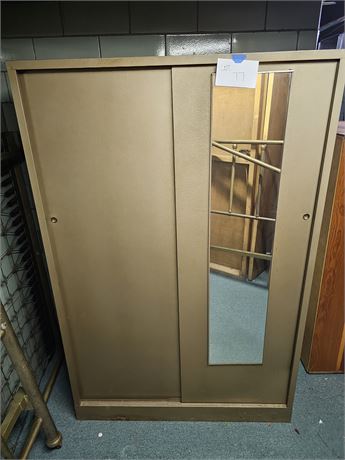 Metal Storage Clothing Cabinet