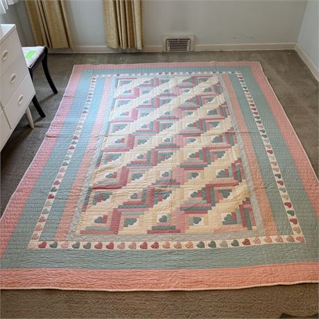 VTG Hand Stitched Pink/Turquoise Heart Pattern Quilt - Approximately 76 x 98"