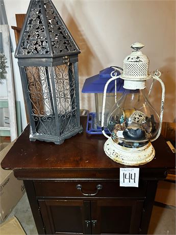 Lanterns for decor, Bird feeder