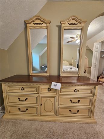 Stanley Double Mirror Dresser