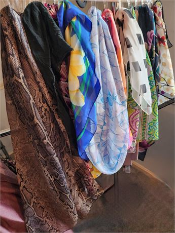 Beautiful Assorted Color & Style Scarves Lot 5