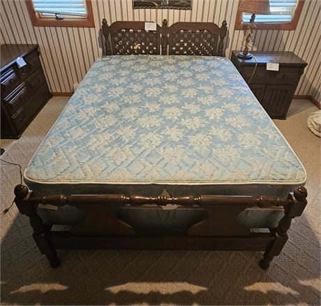 Wood Queen Size Bed