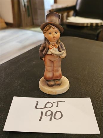 Goebel Hummel "Street Singer" Figurine