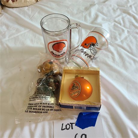 Mixed Cleveland Browns Lot: Glass / Mug / Ornament & More