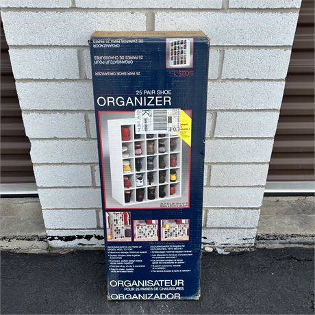 25 Pair Shoe Organizer New In Box (31.5"H, 24"W, 12"D)