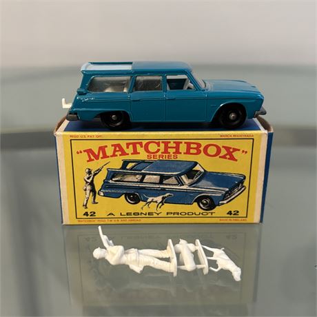 Lesney Matchbox No. 42 Studebaker Lark Wagonaire w/ Box