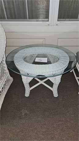 White Wicker Indoor/Outdoor Glass Top Table