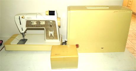 Singer Touch & Sew Sewing Machine