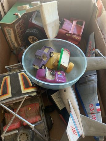 Misc Small Vintage Toys - Airplanes, Jeeps & More