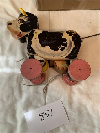 Vintage 1957 Fisher Price Moo Moo Cow Kid's Pull Toy