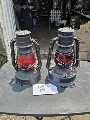 Dietz Little Wizards RR Lanterns With Ruby Glass Globes
