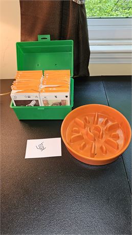 Le Tauci Orange Pet Bowl & Wildlife Treasury Cards & Nice Case