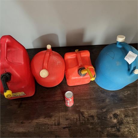 Plastic Gasoline/Kerosene Fuel Container Lot of 4