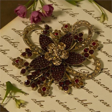 2006 Avon 35th Anniversary Floral Ruby Red/Amber Rhinestone Floral Brooch