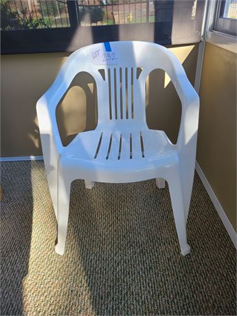 Standard Plastic Outdoor Chair