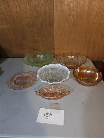 Mixed Depression Glass:Anchor Moonstone Bowl/Vaseline Green Bowl & Much More