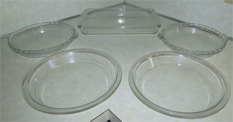 Pyrex  Pie Pans, Casserole Dishes