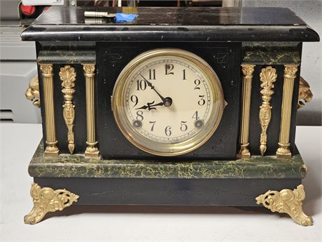 Sessions Clock Co. Mantle Clock with Key