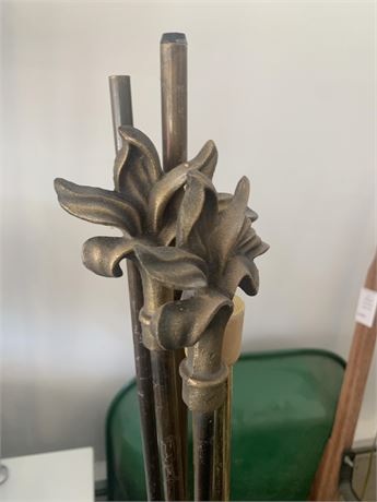 Decorative Metal Curtain Rod Lot