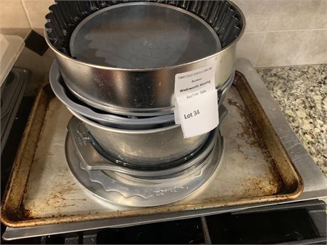 Metal Cookie Sheet, Cake & Pie Baking Lot