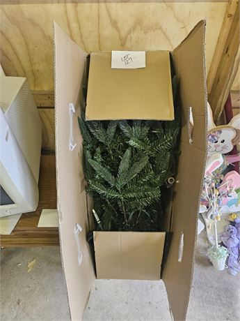 6.5' Pre Lighted Christmas Tree