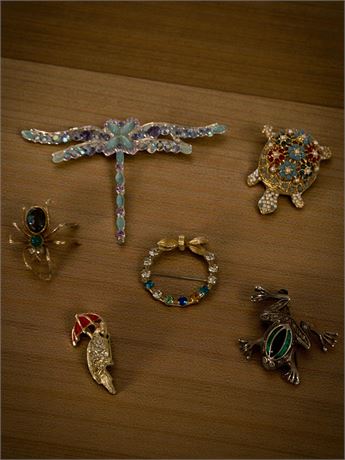 Green Spider Rhinestone Pin, Dragonfly Rhinestone Brooch, Parrot W/Umbrella Pin