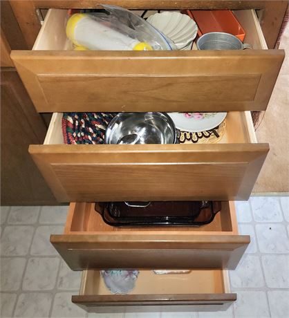 Kitchen Drawers Cleanout