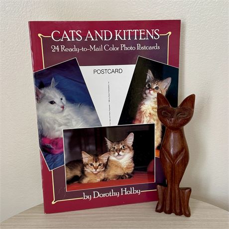 Unused - Cats & Kittens 24 Photo Postcard Booklet and Carved 7" Figurine