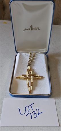 Rare Crown Trifari Runway Goldtone 4" Cross w/ 28" Necklace Original Box