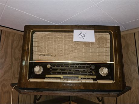 Vintage Grundig Hi-Fi Type 5060 Tube Radio