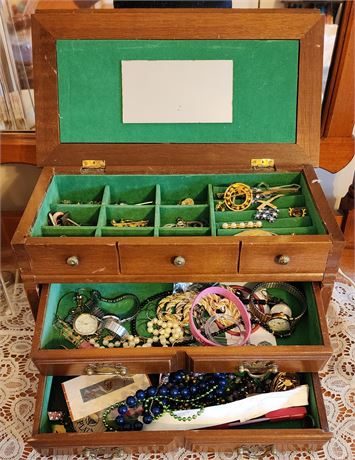 Costume Jewelry Lot