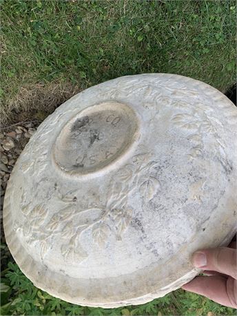 Cement Bird bath Bowl With Leaf Pattern (BOWL ONLY)